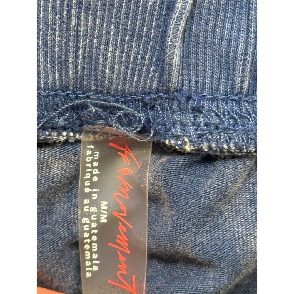 Free People Movement Mineral Wash Capri Pants Women's Medium (Preloved) - Picture 9 of 10